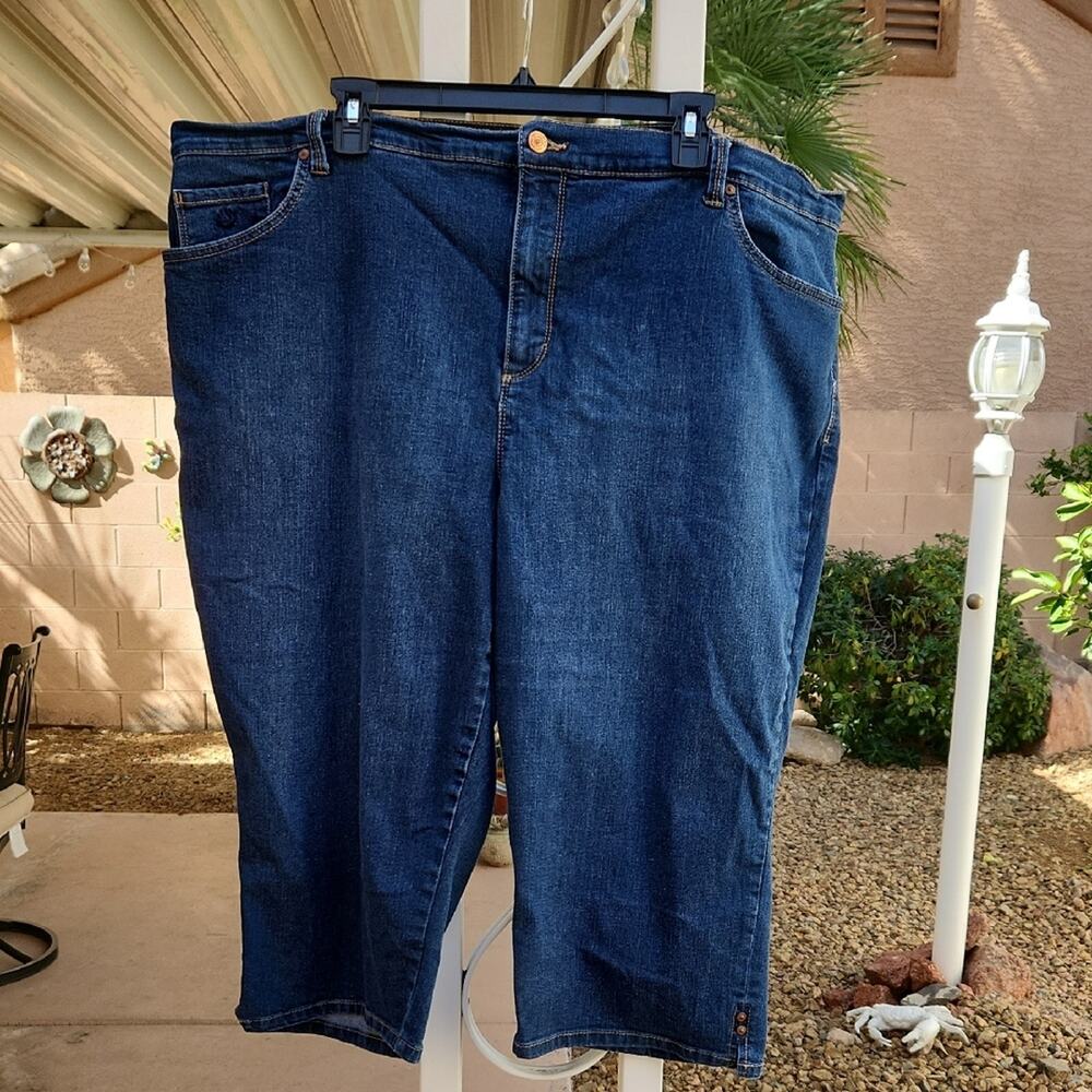 Classic Gloria Vanderbilt All-around Slimming Effect Amanda Capri Jeans 24W